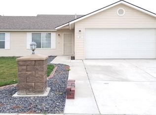 6015 Woodbine Dr, Pasco, WA