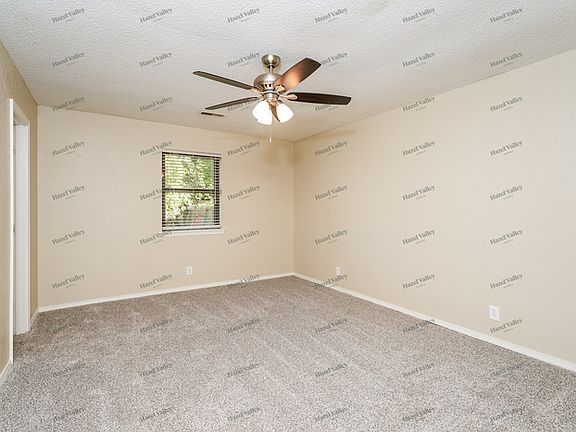 5th image of 1669 S Pine Ave