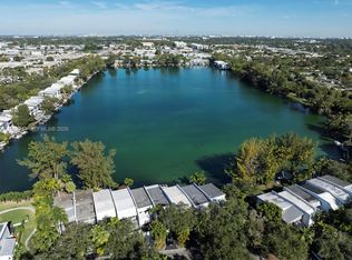 7043 SW 53rd Ln, Miami, FL 33155