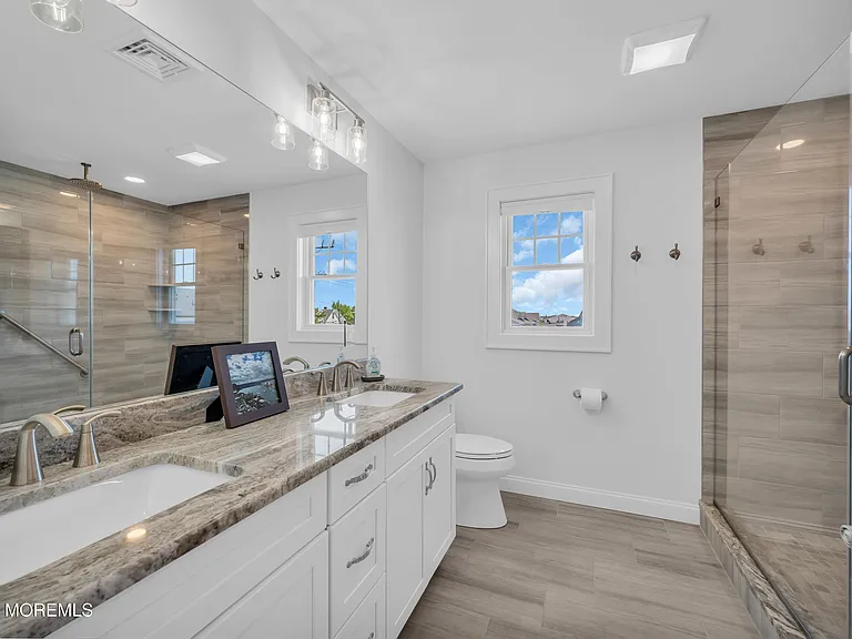 1503 Grand Central Ave #2 — Photo 29