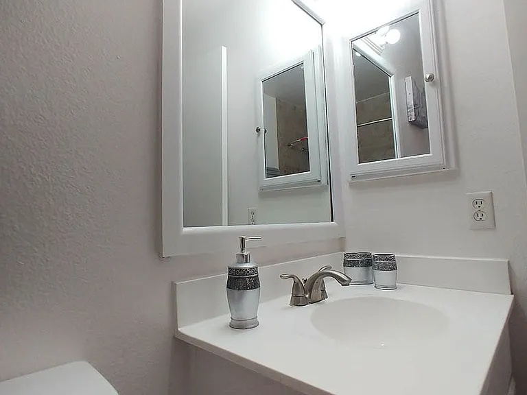 Village Beesan Condos — Photo 37