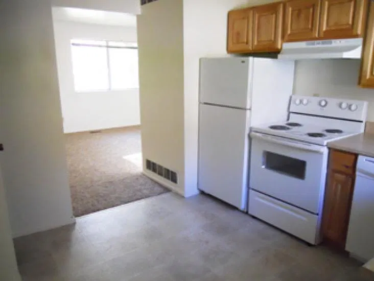 2 bed, 850 sqft, $1,200 — Photo 4