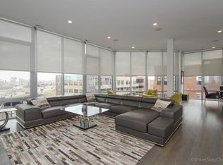 2006 W Webster Ave, Chicago, IL 60647