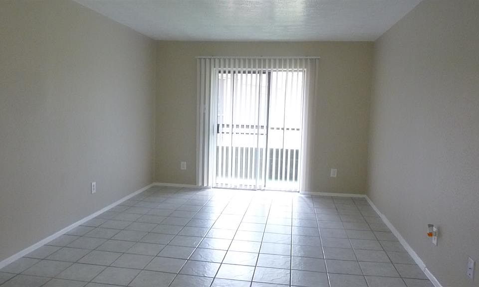 1st image of 10555 Turtlewood Ct Unit 1707
