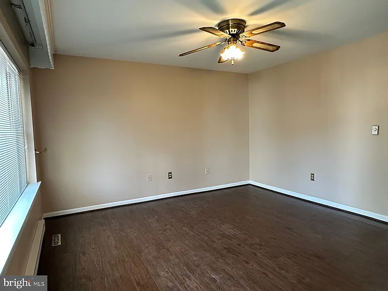 4 S Altamont Ave — Photo 29