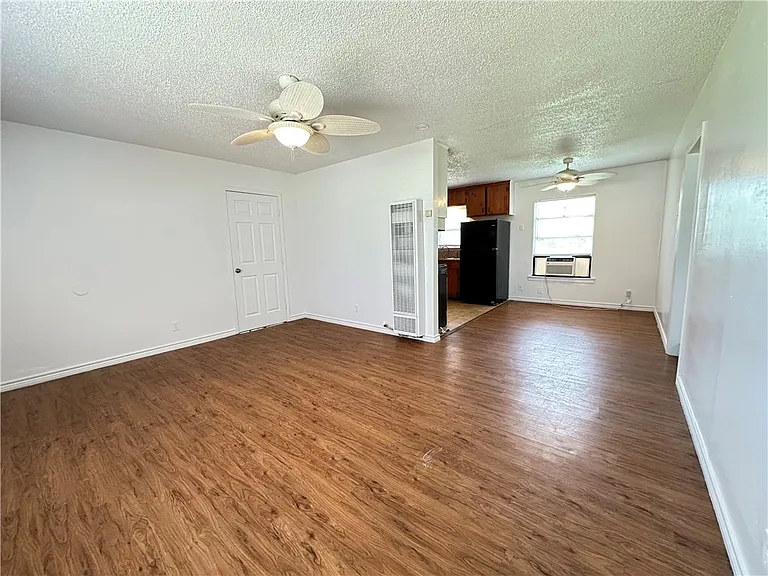 1213 W Terrace Blvd — Photo 7