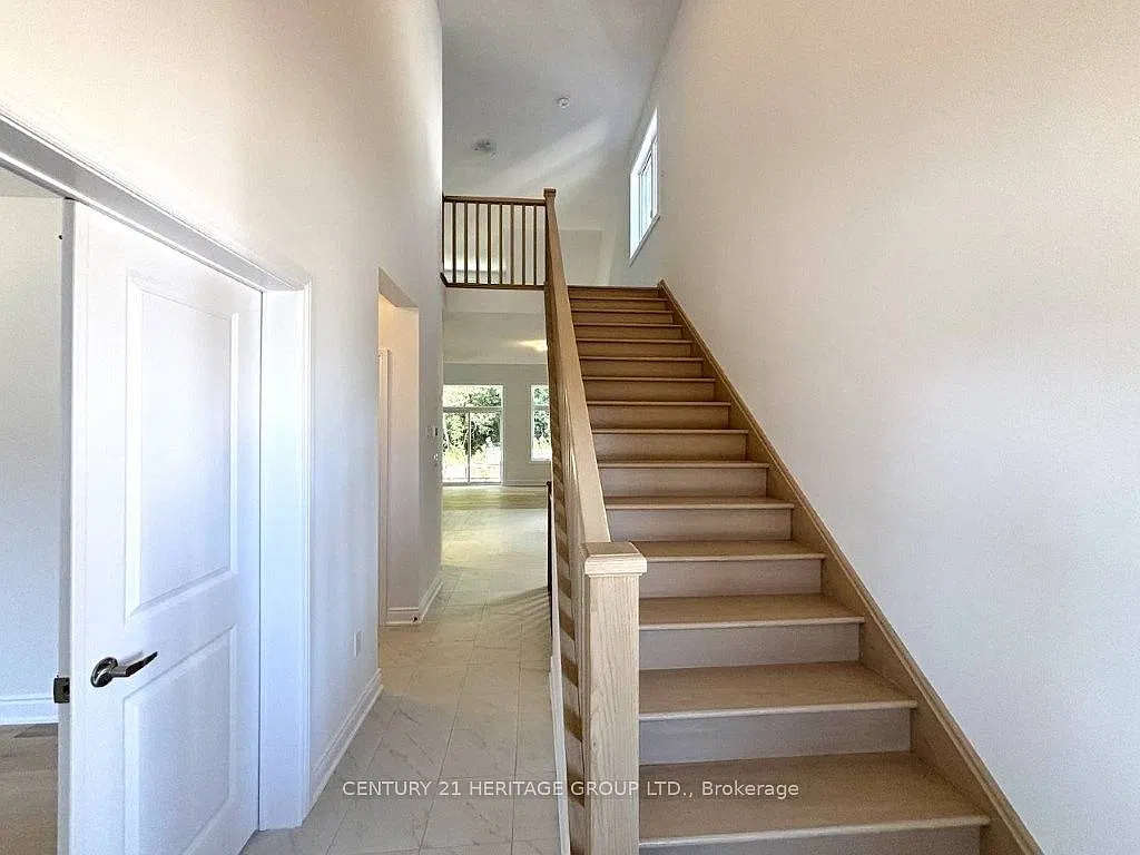 3 bed, $3,395 — Photo 2