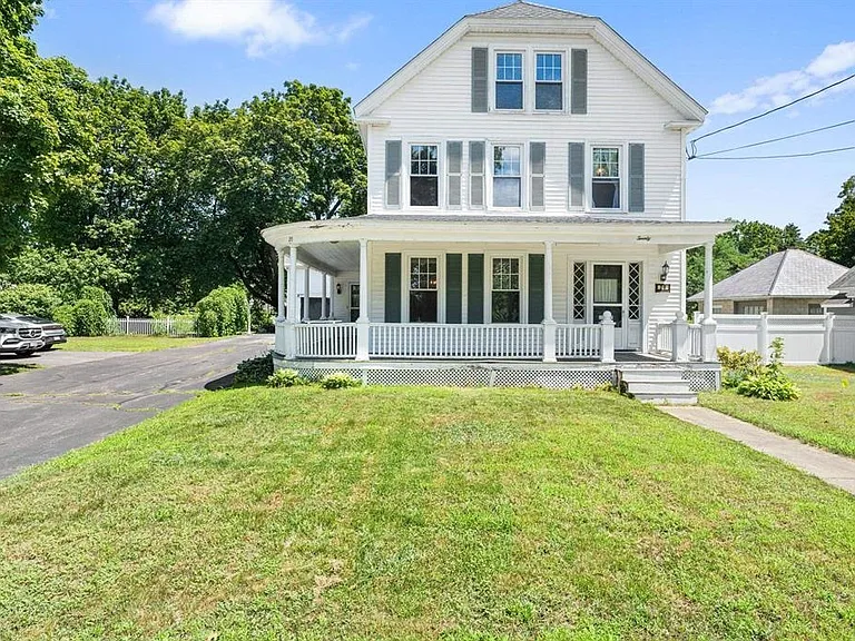 20 Stark Ave — Photo 1