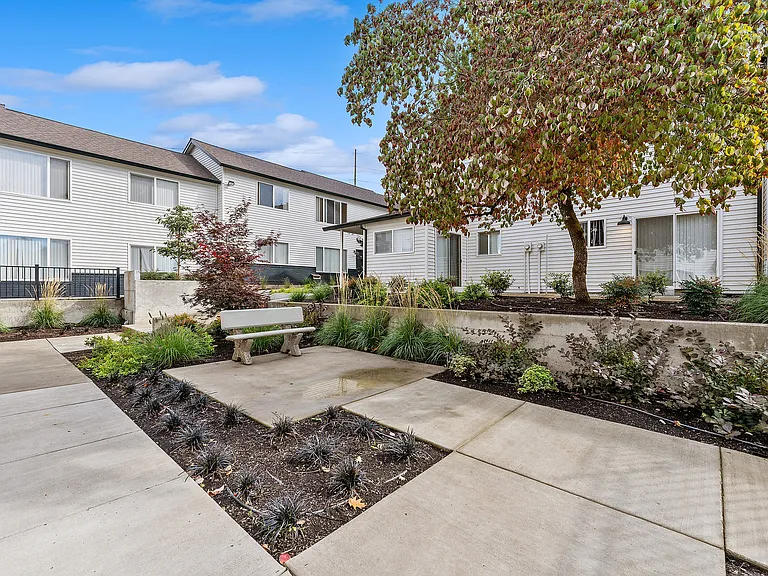ReNew West Tualatin — Photo 14