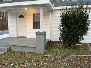 1800 Powell St, Roanoke Rapids, NC 27870