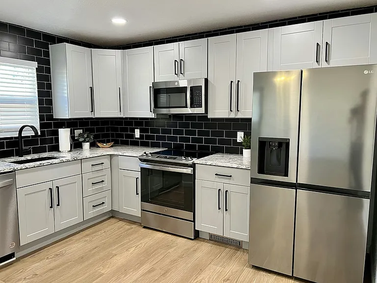 220 W Ramona Ave #222 — Photo 2