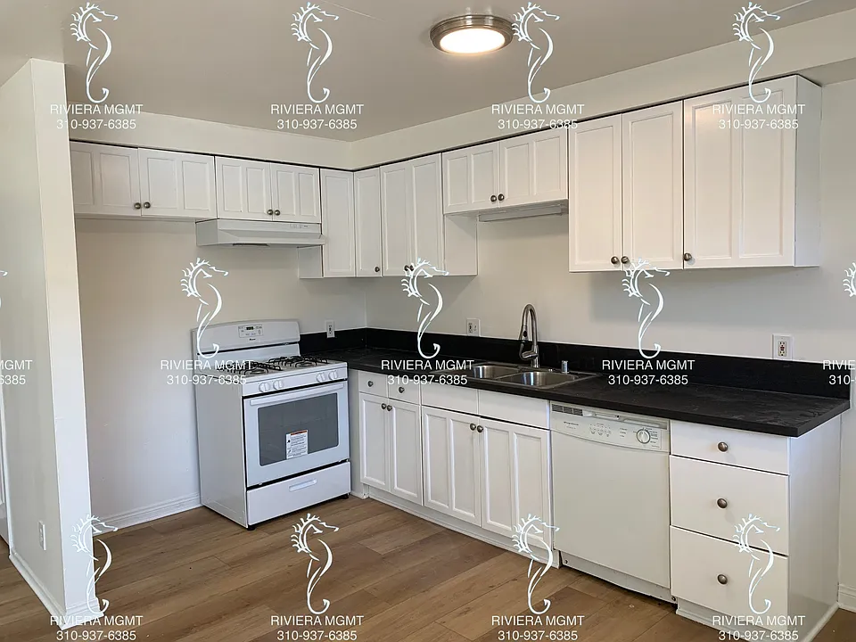 4111 W Rosecrans Ave #10