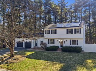 24 Hunters Ln, Nashua, NH 03063