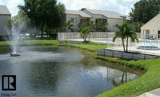View Of Pond w/ Fountain (from Unit)