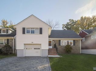 804 Kingsland Ave, Ridgefield, NJ 07657