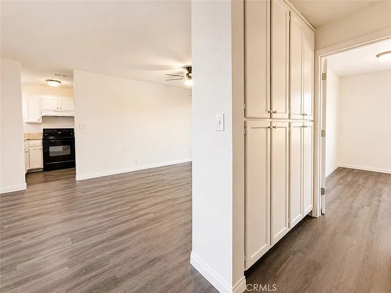 8582 Tamarind Ave #D — Photo 8