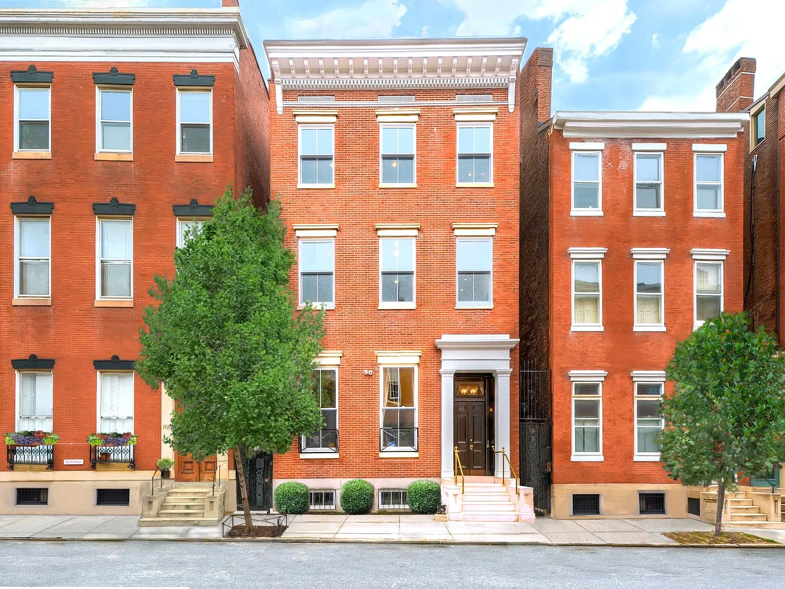1 bed, 1.5 bath, 900 sqft, $2,000 — Photo 2