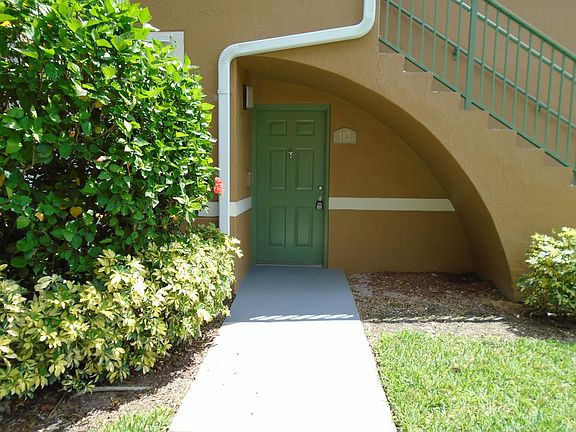 3rd image of 7824 Sonoma Springs Cir APT 112