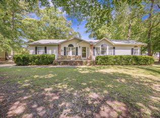 1090 Limerick Ln, Manning, SC 29102