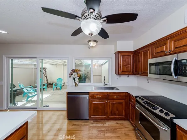 9820 Via Sonoma, Cypress, CA 90630