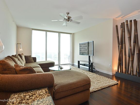 2nd image of 2821 Ocean Blvd APT 604S
