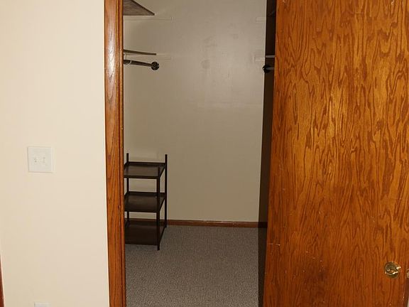 Large closet in the bedroom