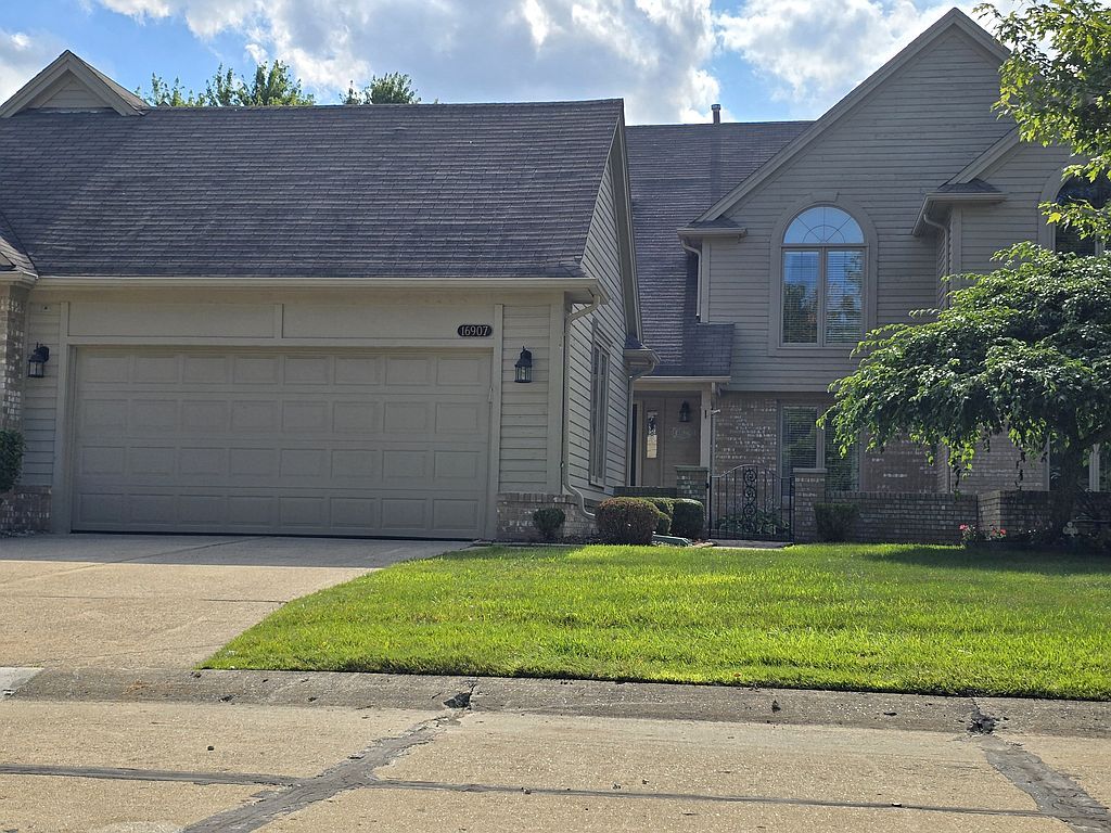 16907 Driftwood Dr - Property Image