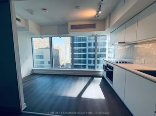 8 Wellesley St W #2005-C01, Toronto, ON M4Y 1E7