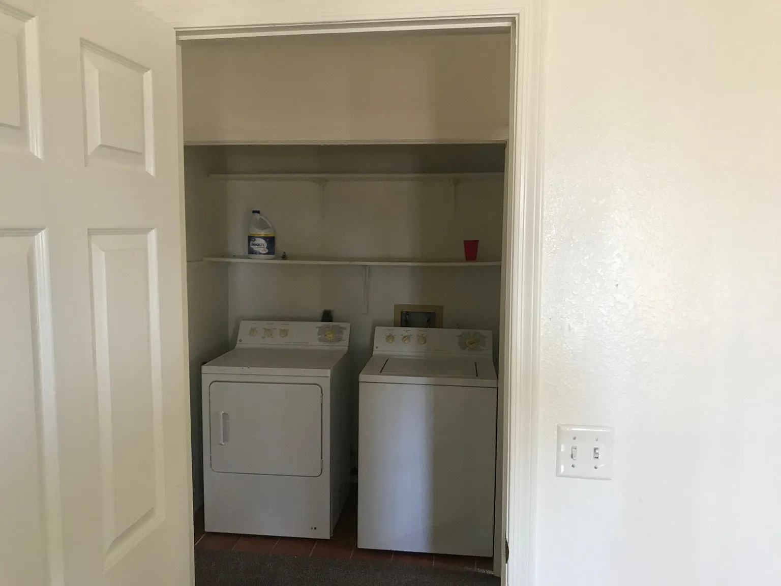 5677 S Wishing Well Dr — Photo 3