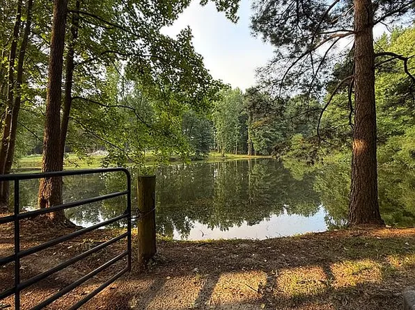 404 White Tail Ln, Sanford, NC 27332