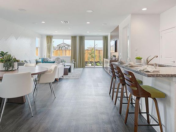 Residence 5 - Kitchen Dining