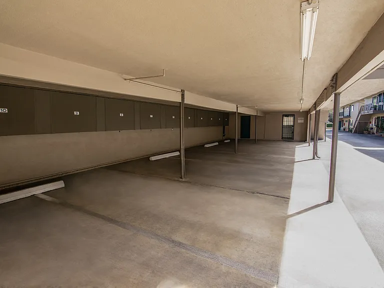 Buena Vista Apartments — Photo 5