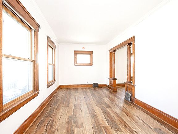 4th image of 4259 W 21st St