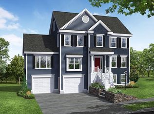 19 Osborne Hill Dr, Salem, MA 01970