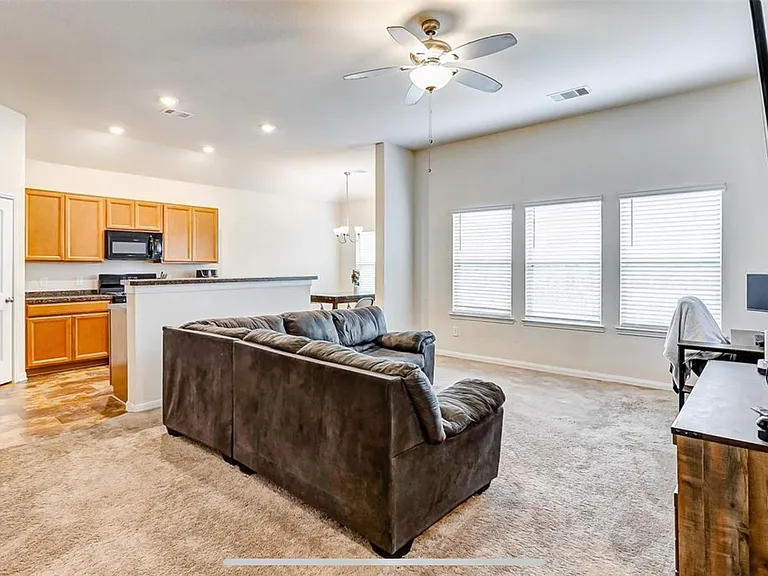 10750 Nyla Spring St — Photo 12