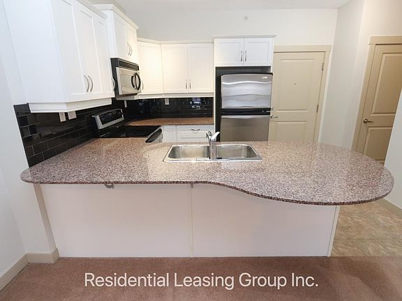 3rd image of 5605 Henwood St SW #1304