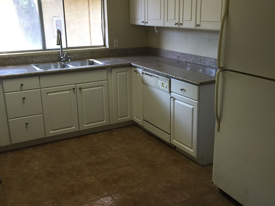 1st image of 2626 N Hughes Ave