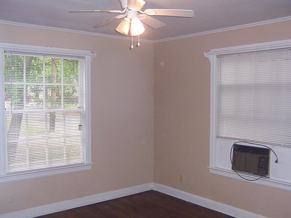 5th image of 300 N Orange Ave