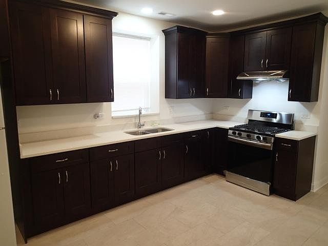 1st image of 4313 S Washtenaw Ave #1