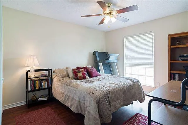 2505 Cantrell St — Photo 9
