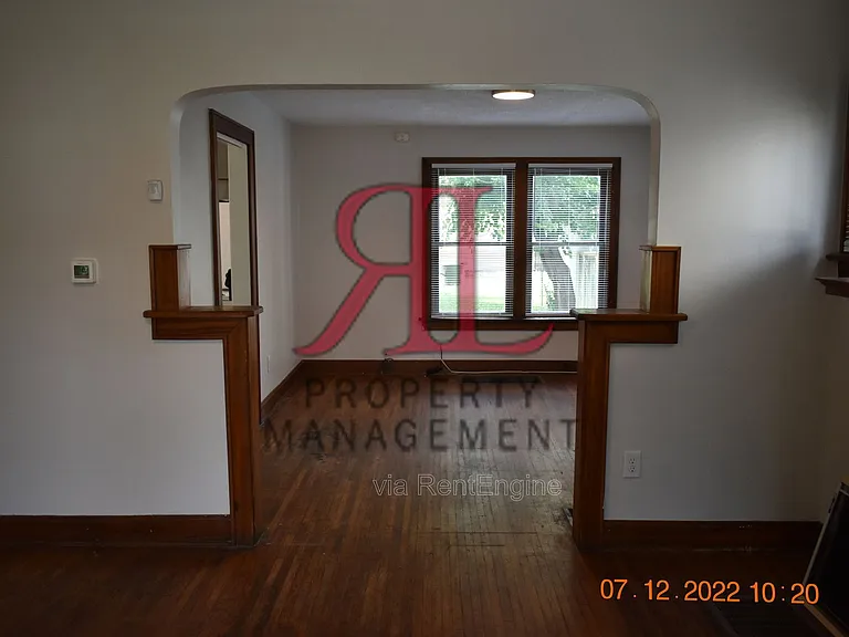 765 E Deshler Ave — Photo 5