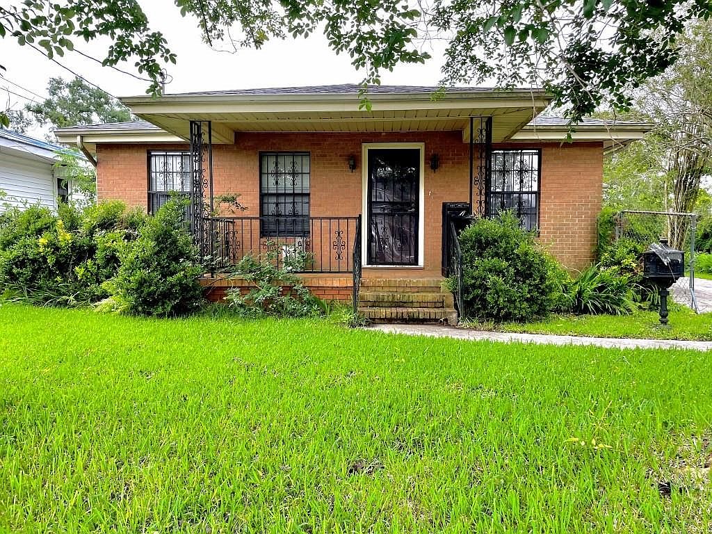 614 Gulf St, Lake Charles, LA 70601 Zillow