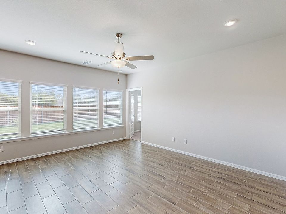 1316 Fox Glen Trl, Crowley, TX 76036 Zillow