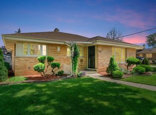 10616 Wakefield St, Westchester, IL 60154