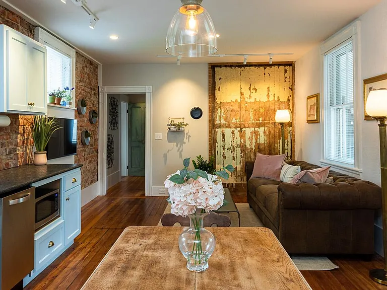 829 Belmont Ave #4 — Photo 4