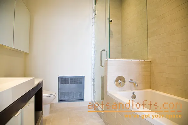 Rented by aptsandlofts.com | media 7