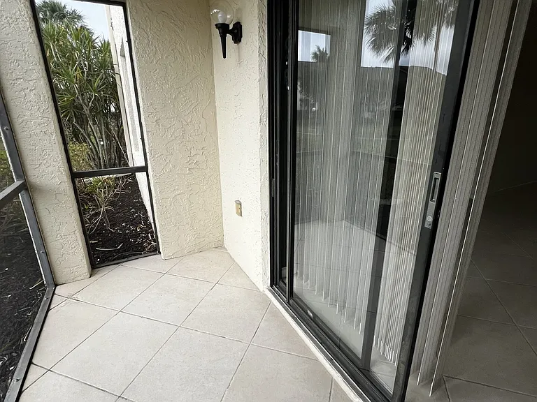 9301 Central Park Dr #102 — Photo 3