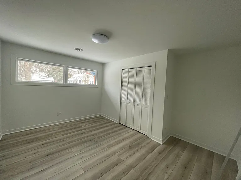 913 Madison Ave — Photo 7