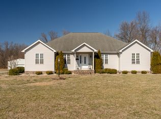 898 Kirsch St, Carbondale, IL 62901