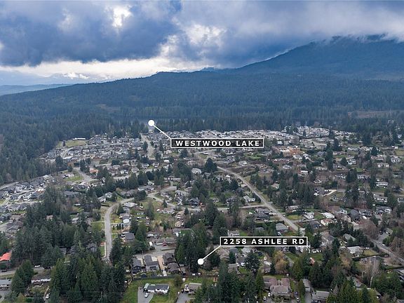 3rd image of 2258 Ashlee Rd